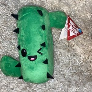 Cactus 🌵 toy for pups!